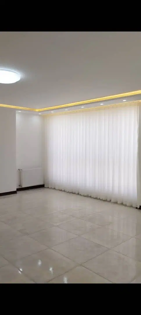 ۱۱۶ متر خام، جنوبی
