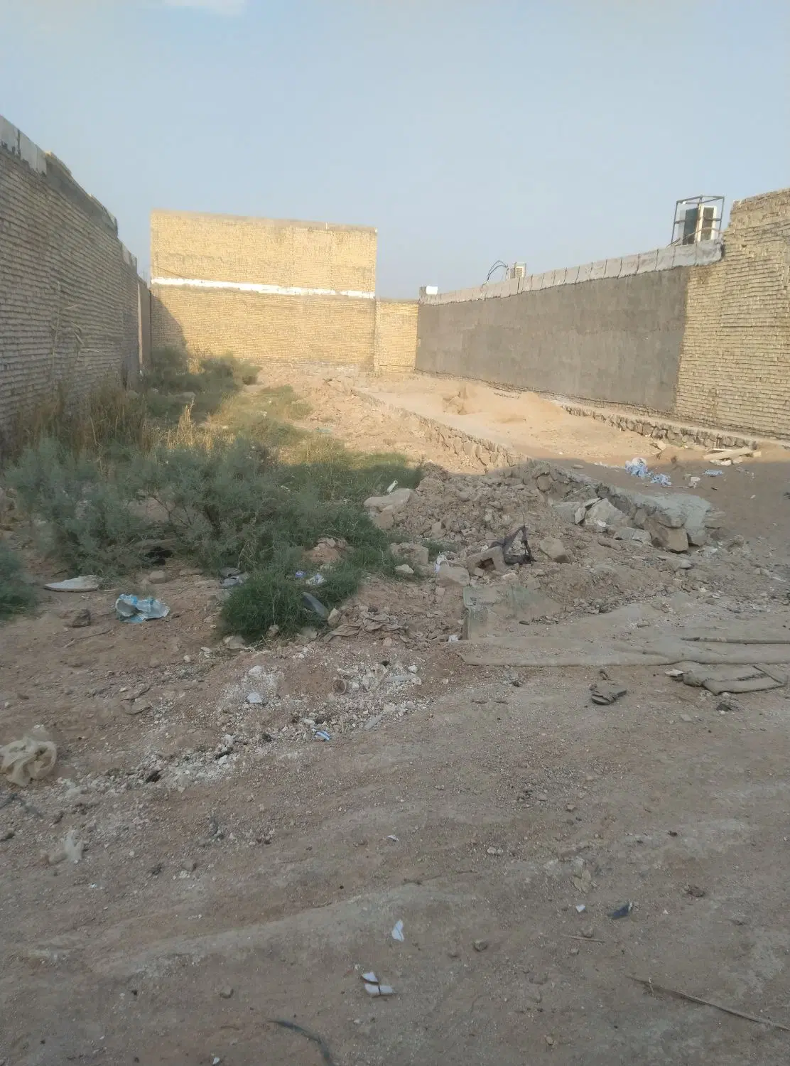 زمین مسکونی
