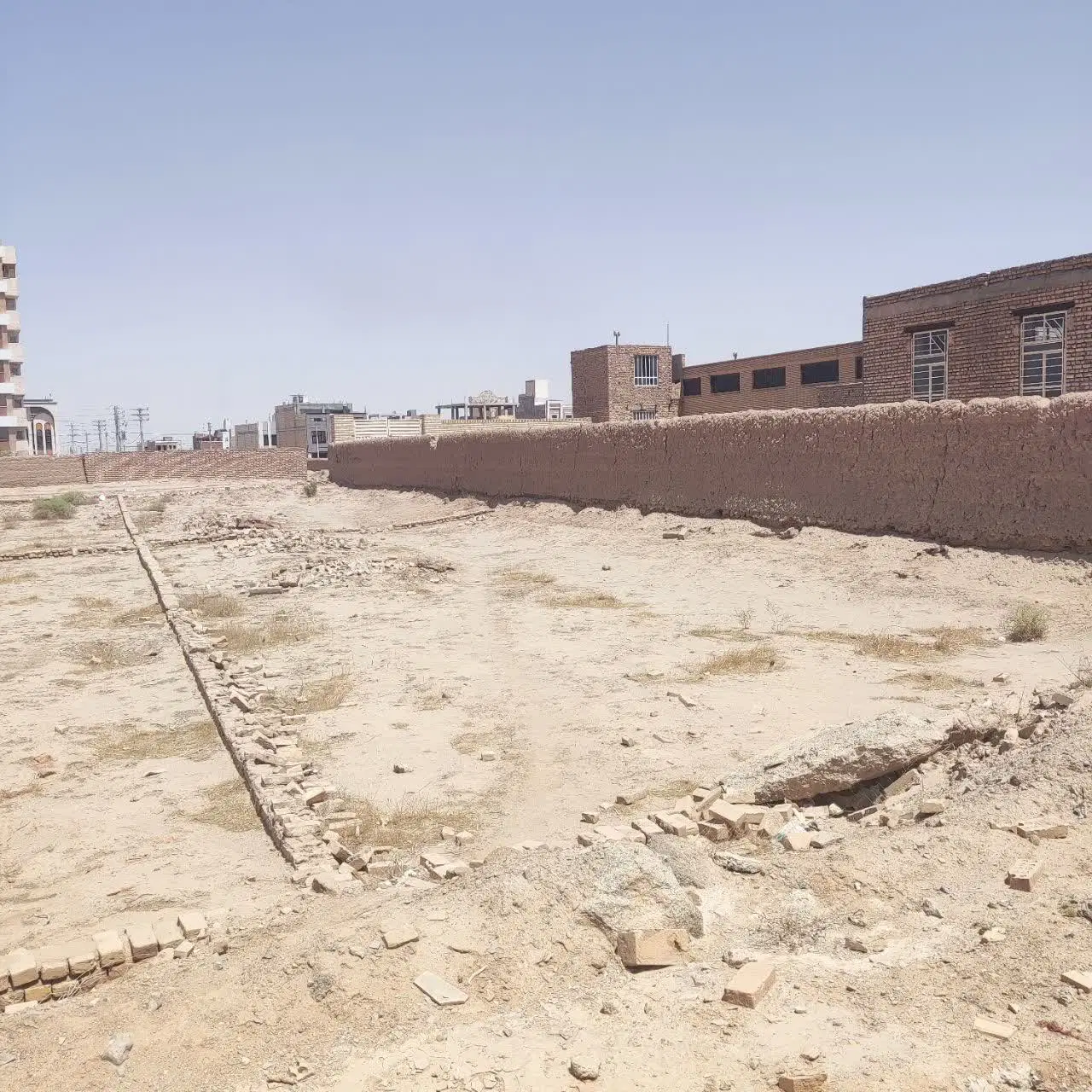 فروش یا معاوضه زمین
