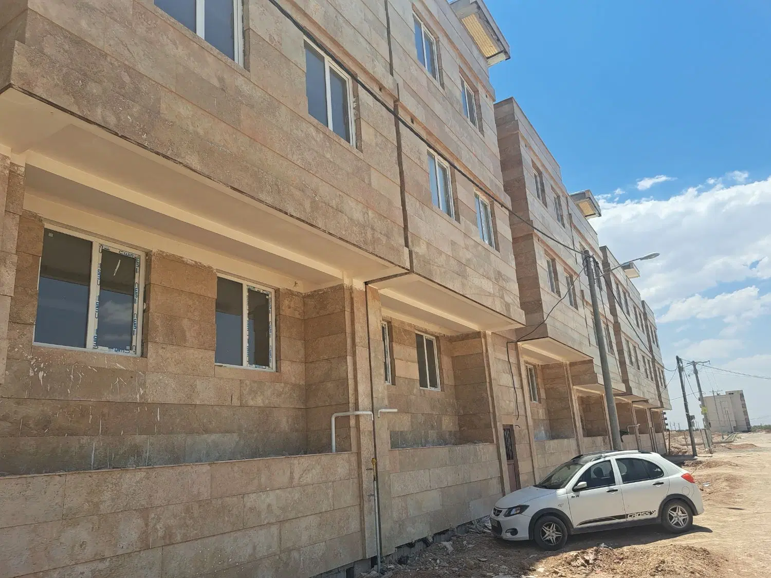 آپارتمان مسکن ملی حاجی آباد