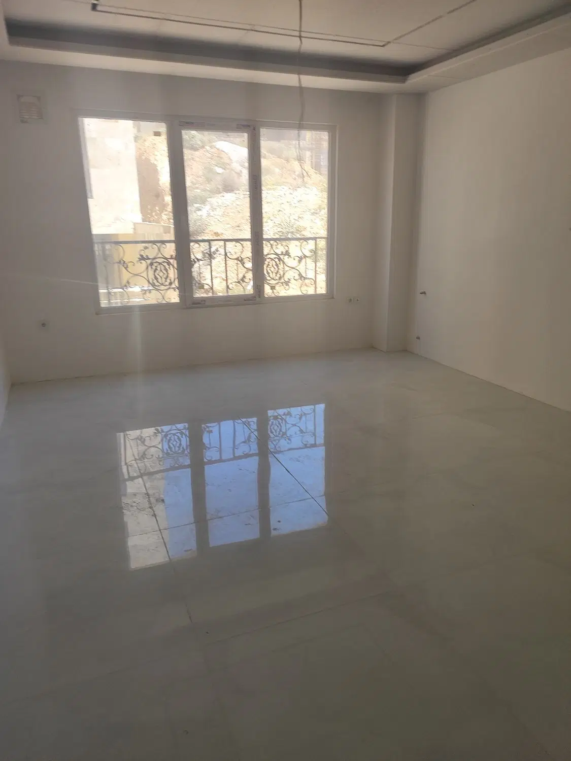 فروش دوخواب 105متری