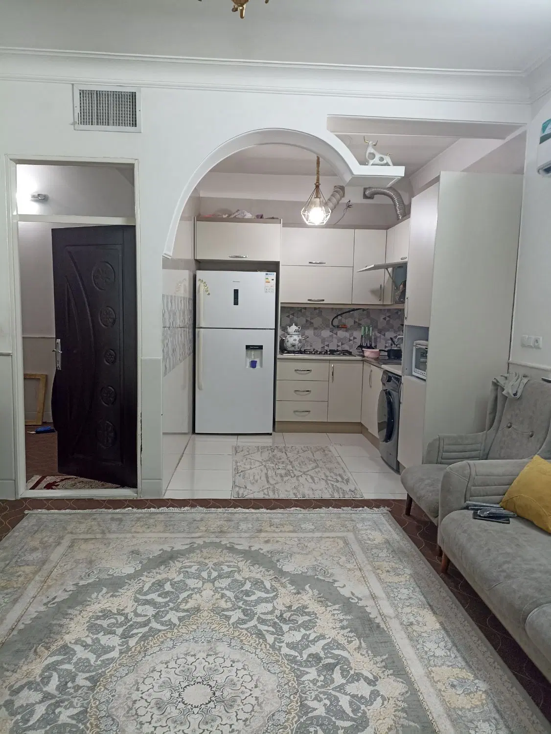 خانه پشت قواره