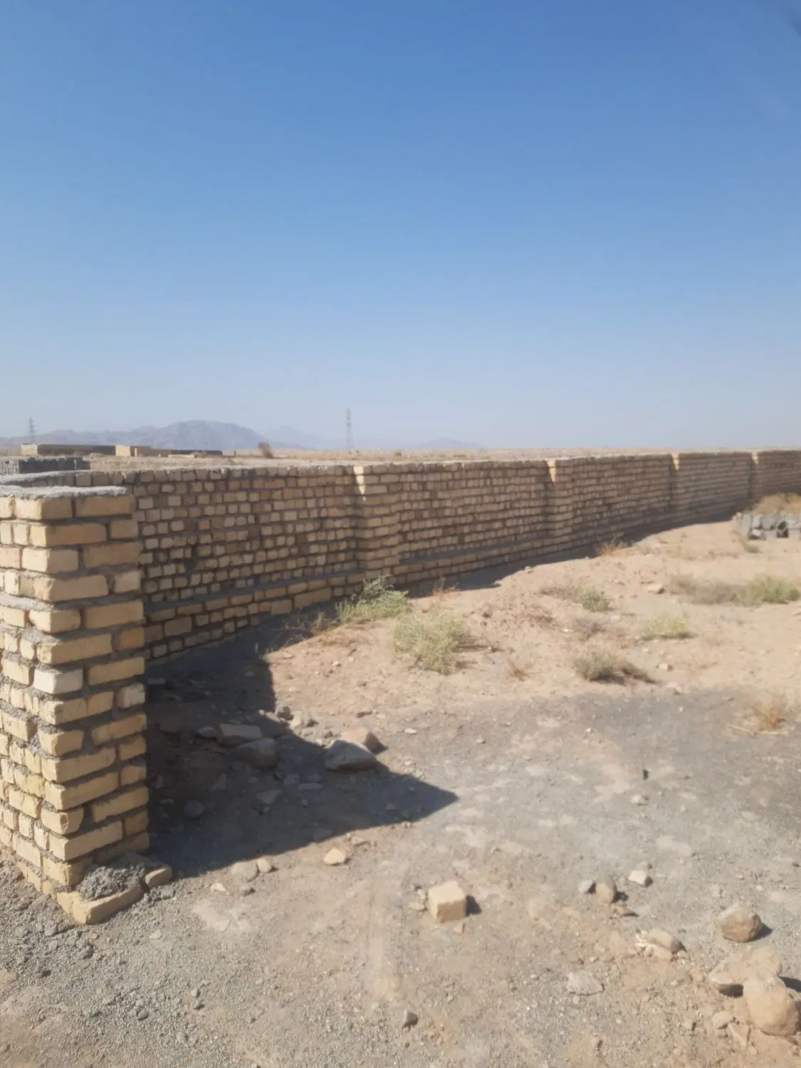 زمین  چهار دیواری معاوضه با ماشین