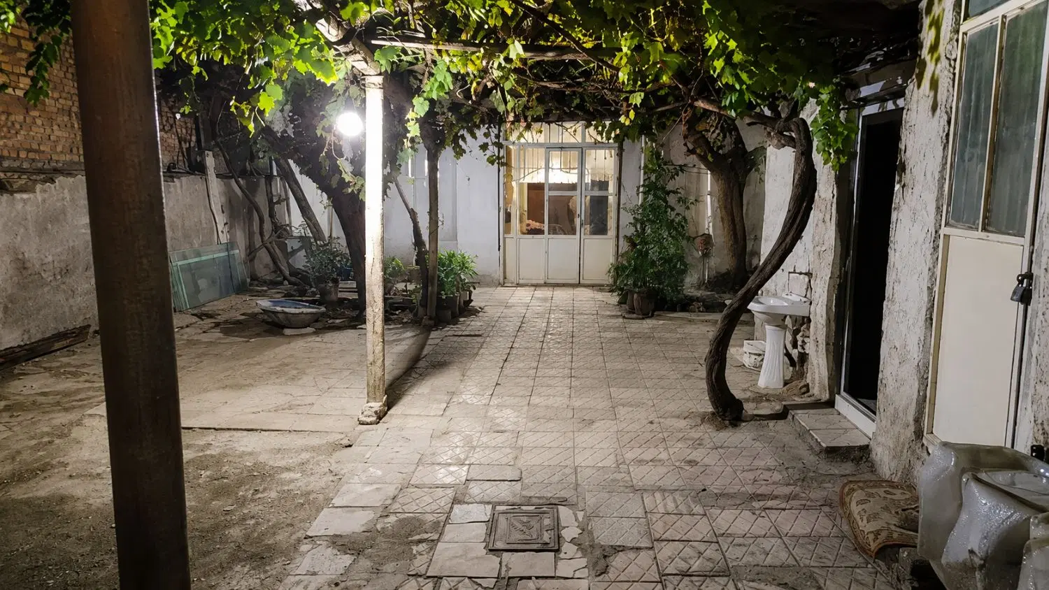 ۲۴۰ متر حصارک المهدی
