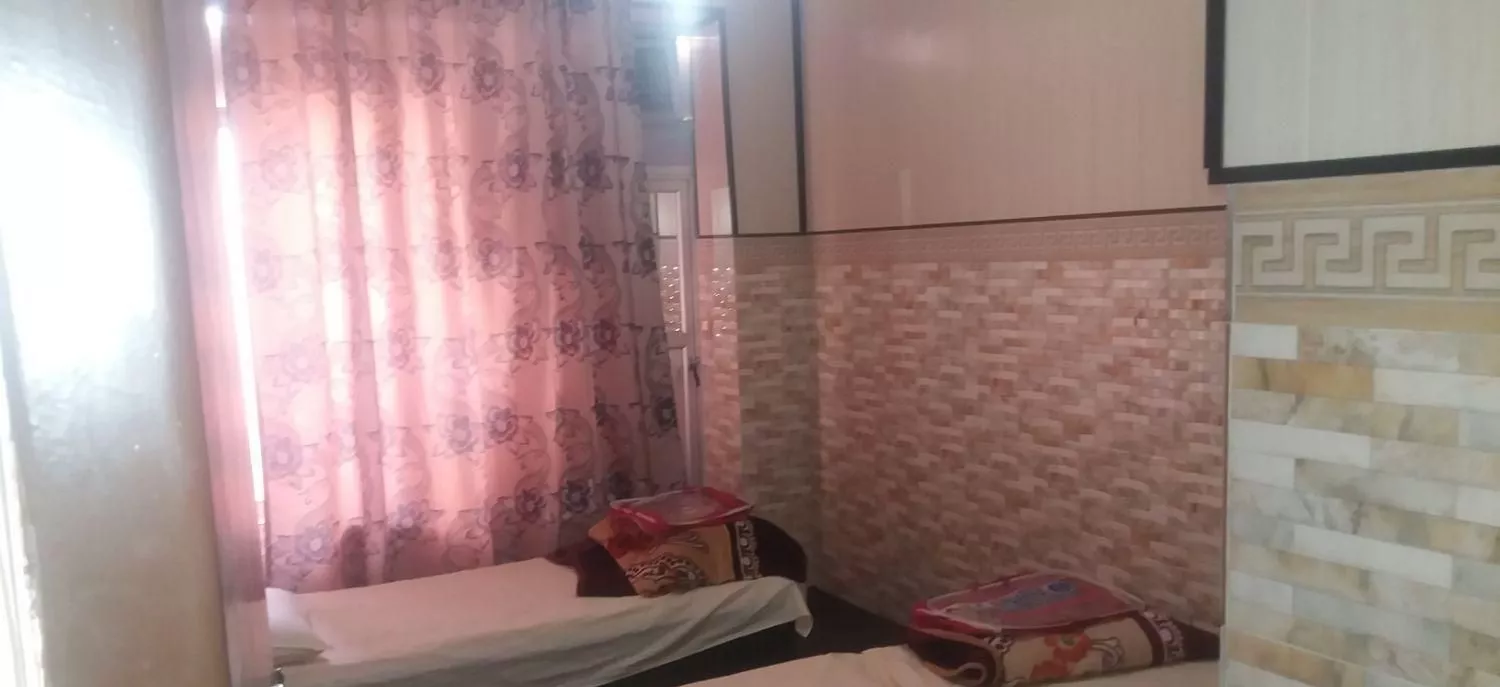 مهمانپذیر هم کف ابشارطلایی