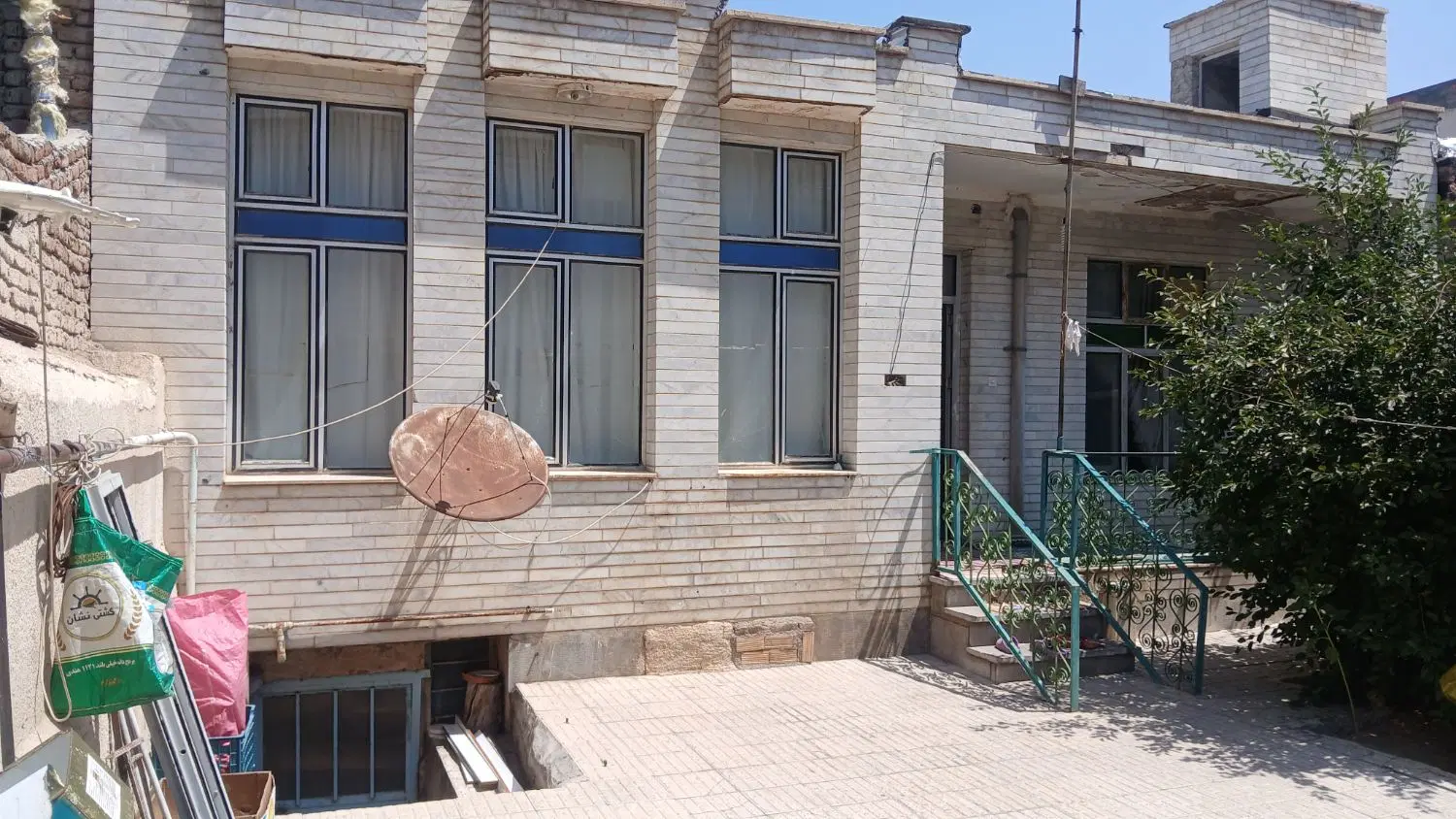۲۰۰متر خانه ویلایی در سید آباد کوچه حسن حسین زاده