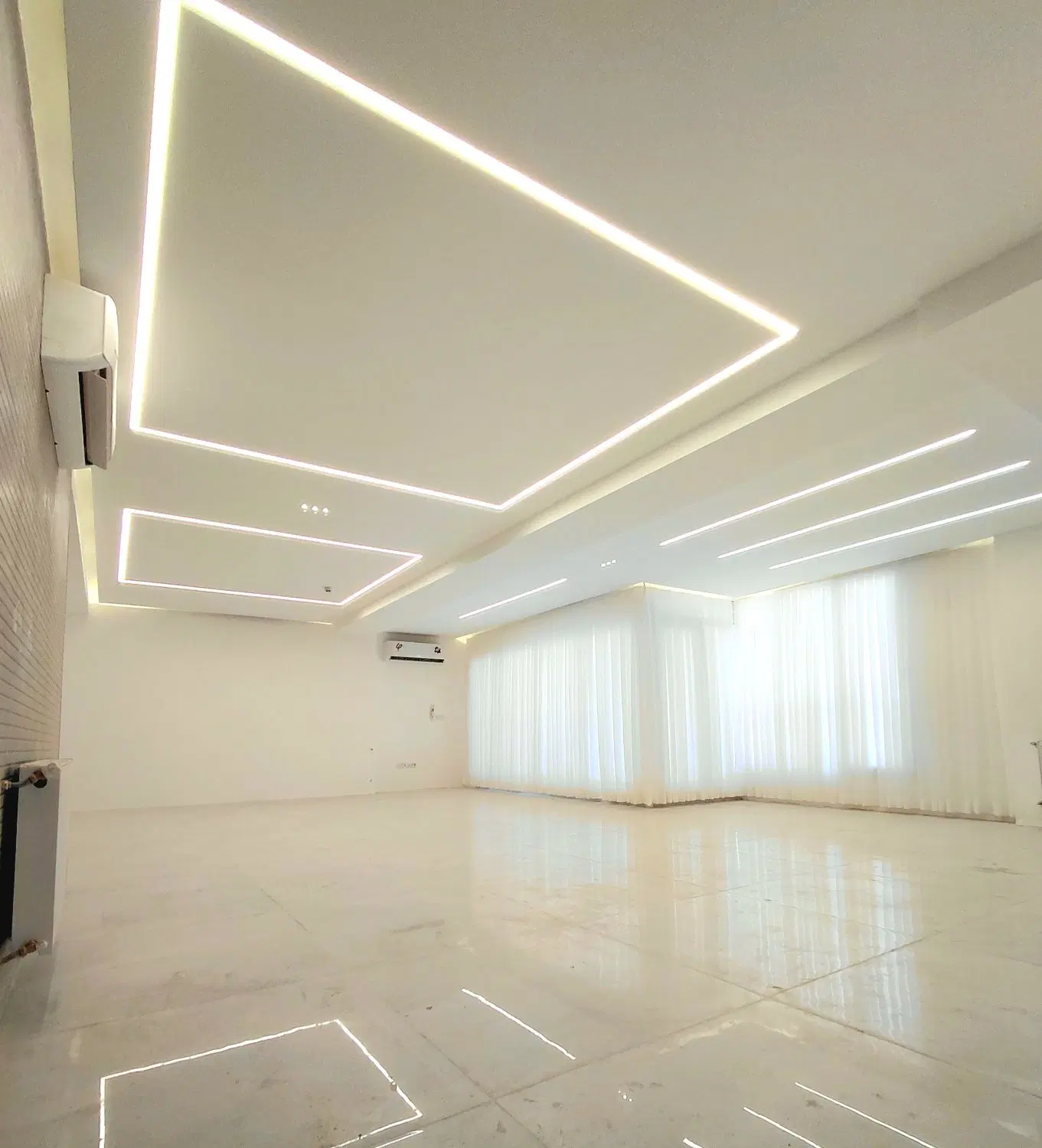 اپارتمان ۲۳۰ متری