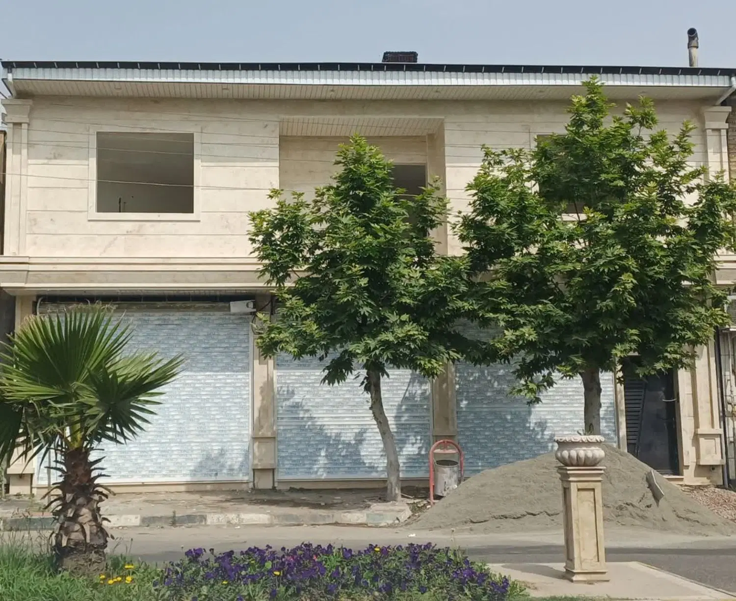 مغازه ۱۹ متری