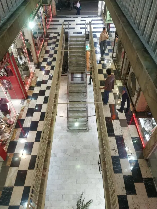 ملک تجاری پاساژ سجاد