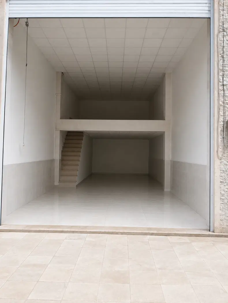 مغازه ۶۰ متری با ۳۰ متر بالکن شهرک صنعتی