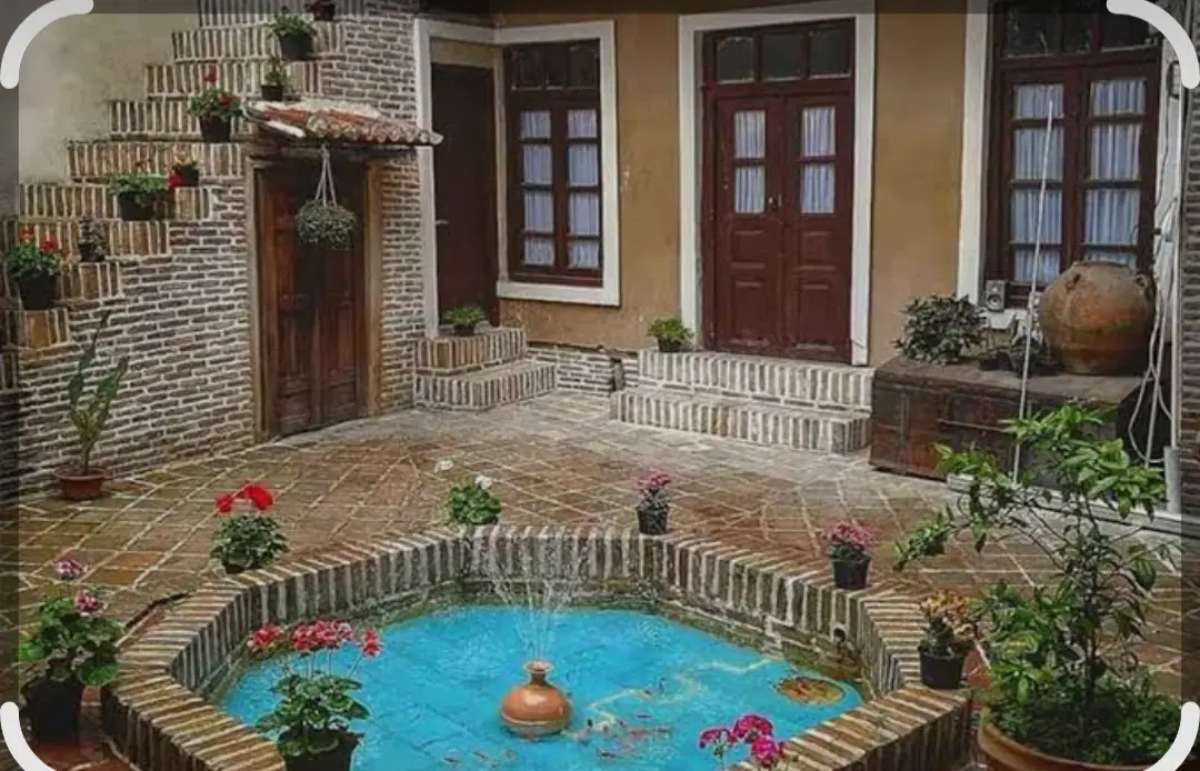 منزل مسکونی دو طبقه خیابان راه آهن