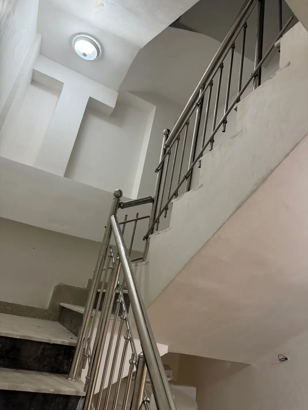 ۱۲۰ متر آپارتمان دوخوابه ولیعصرجنوبی