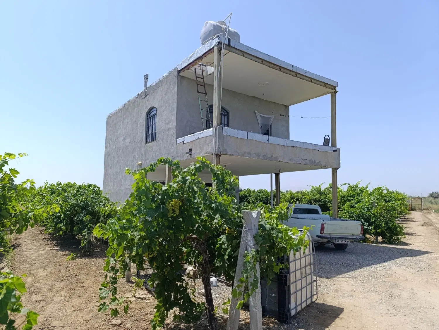 باغ  در حصار حاجیلار (کشتیبان)