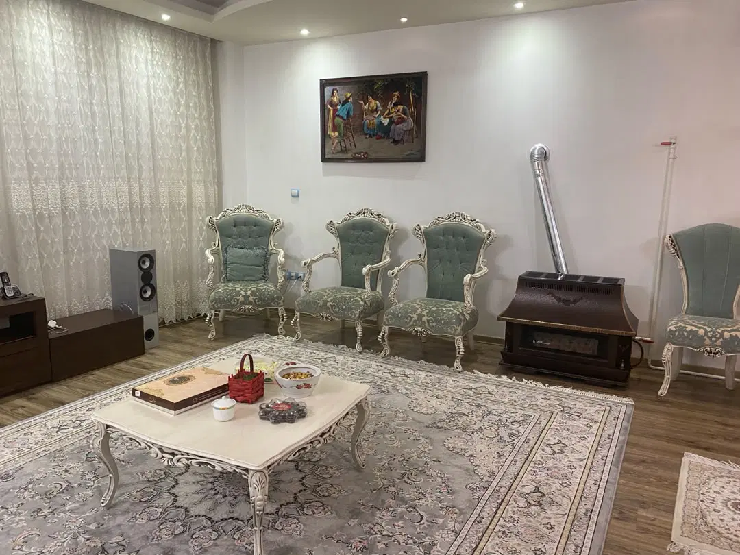 آپارتمان ۸۵متر_ ۲ خواب_پارکینگ_انباری_بالکن