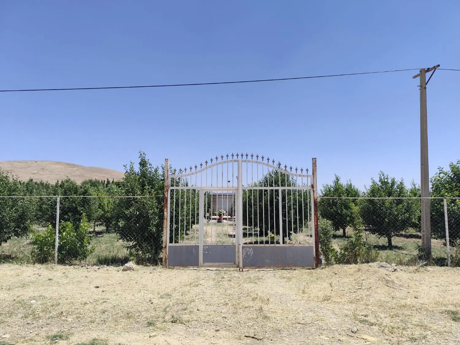 خانه باغ در جاده شهرک صنعتی اوچتپه
