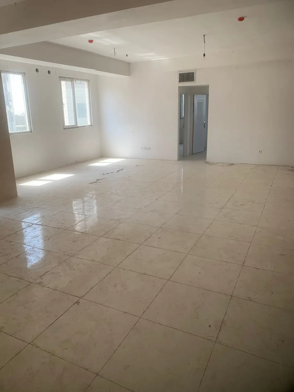 اپارتمان ۱۱۰متری _سند دار_املاک نثاری