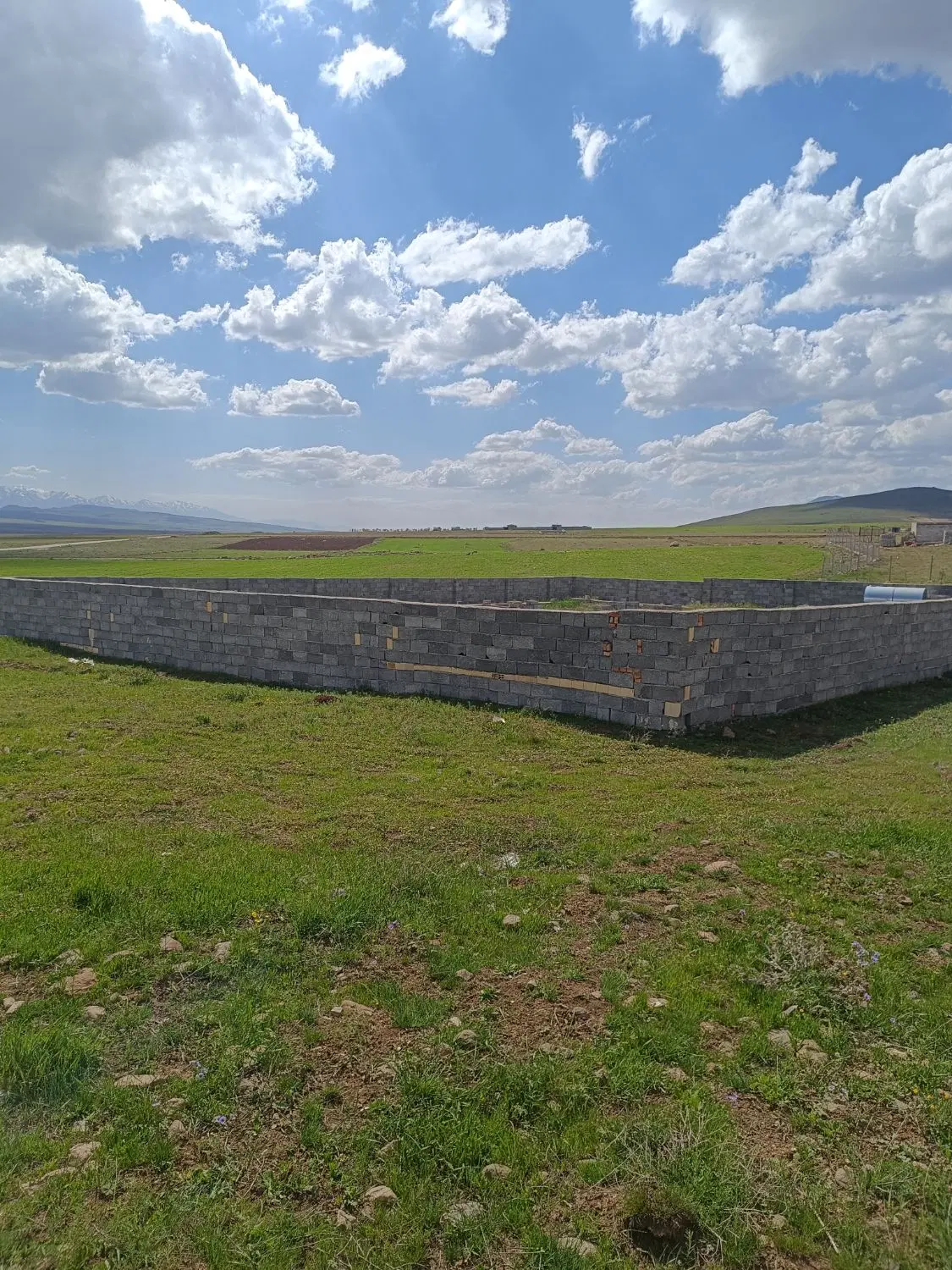 زمین باغی کهل