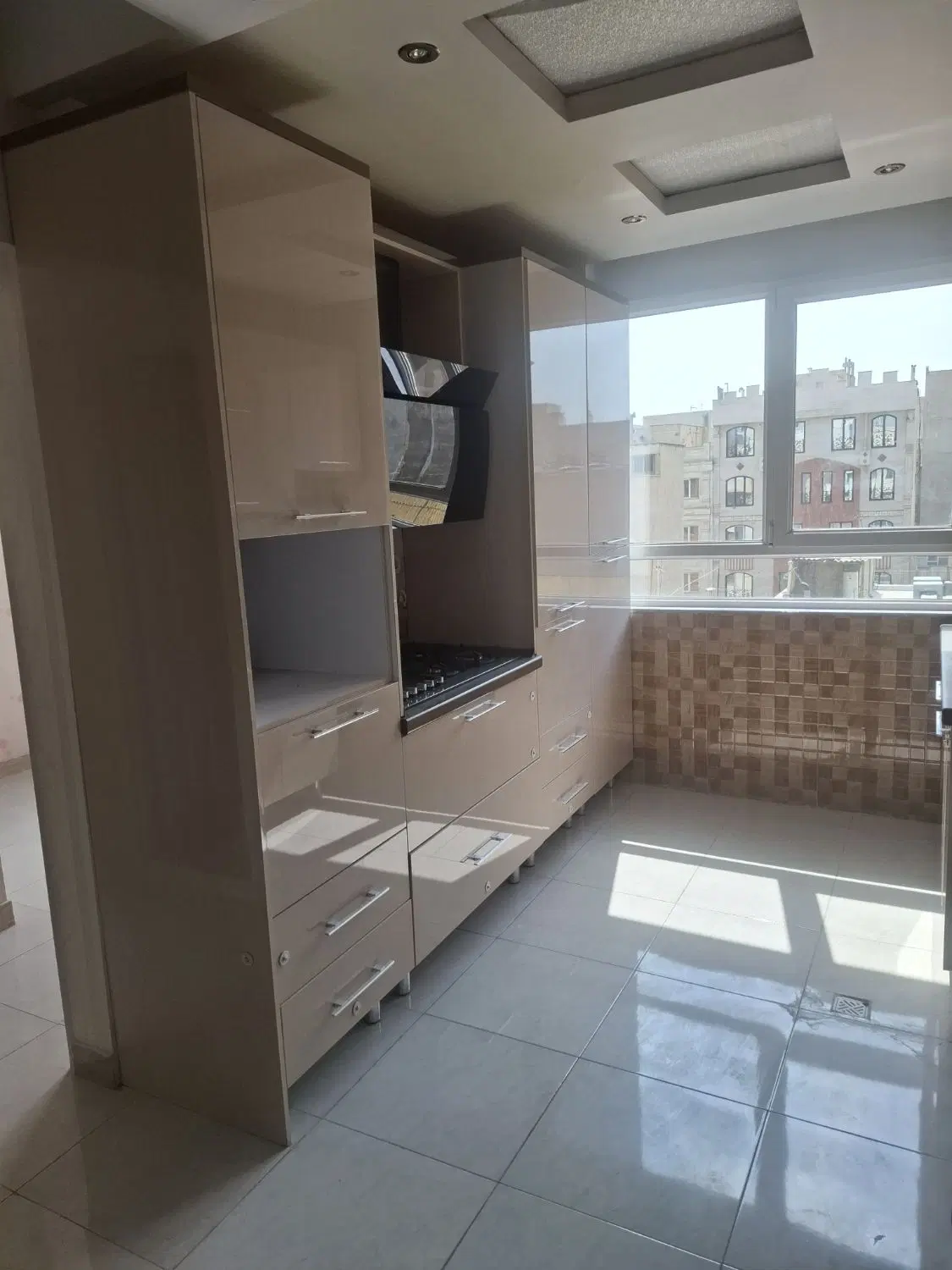 ۵۰ متر تک واحدی، پیروزی