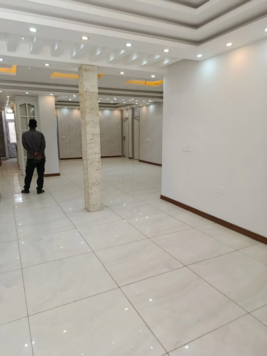 فروش دوطبقه مسکونی و تجاری