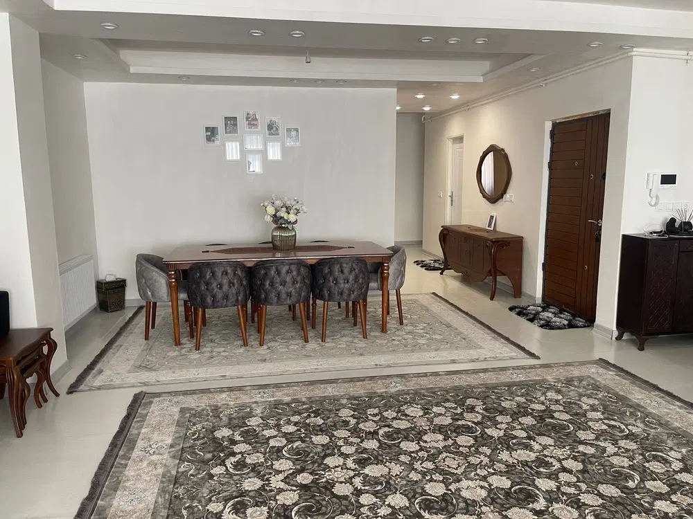آپارتمان در ویلاشهر۱۷