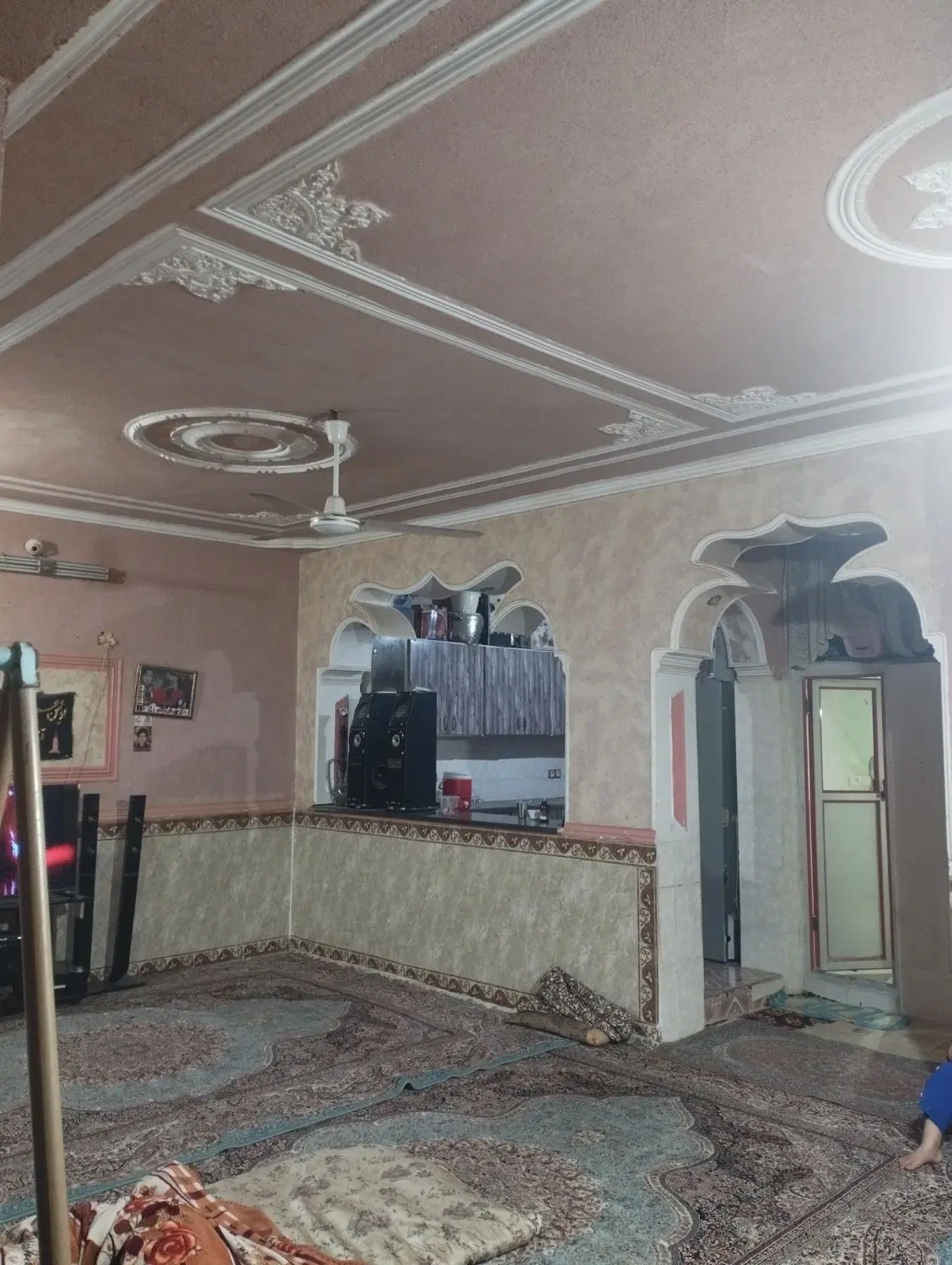ویلایی کوچه کنار پمپ جاده زهک