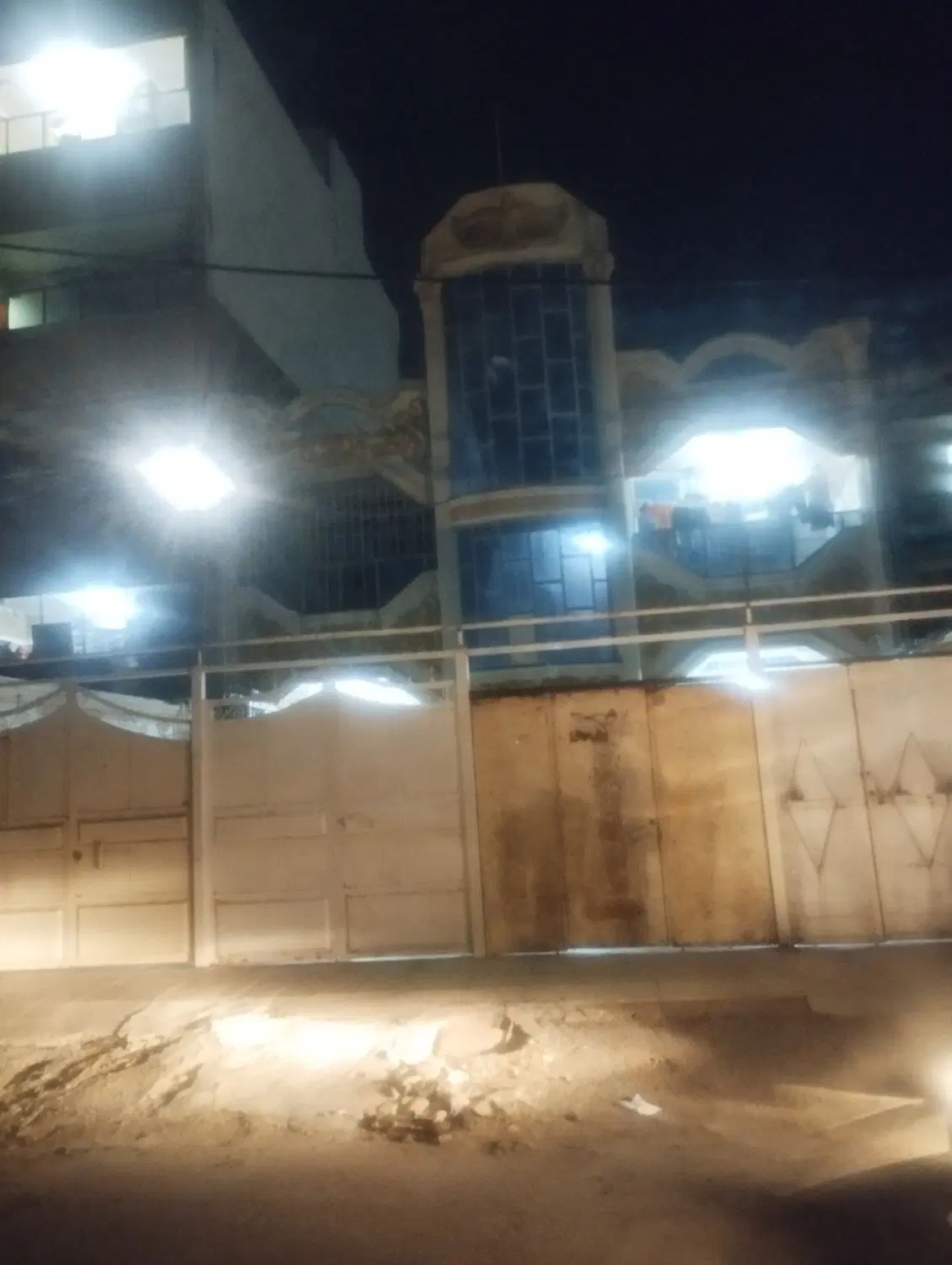 چهارواحده بالا چهاردرب در بهارستان پیام ۱۰