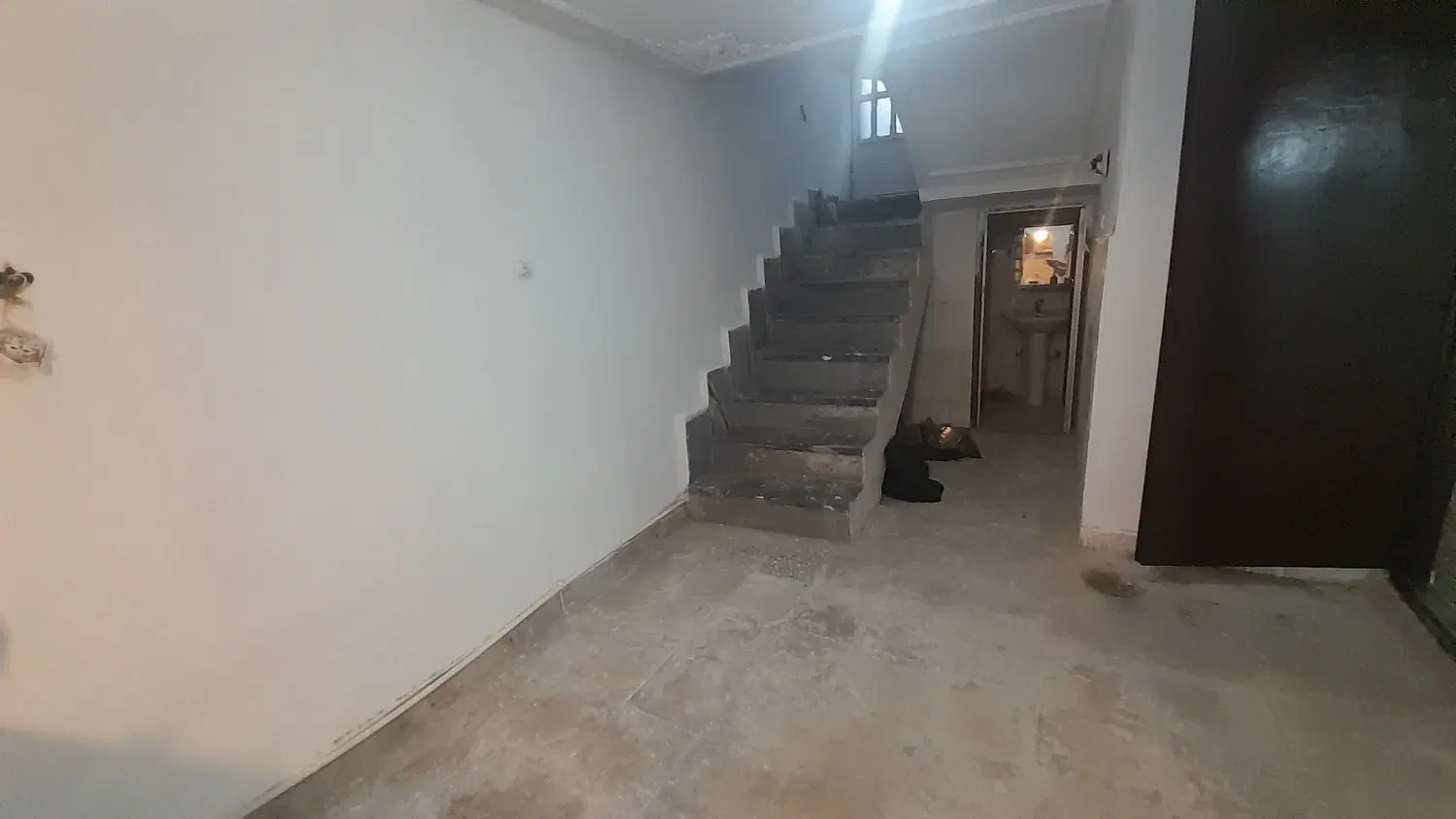 ۷۰ متر زیر زمین مسکونی