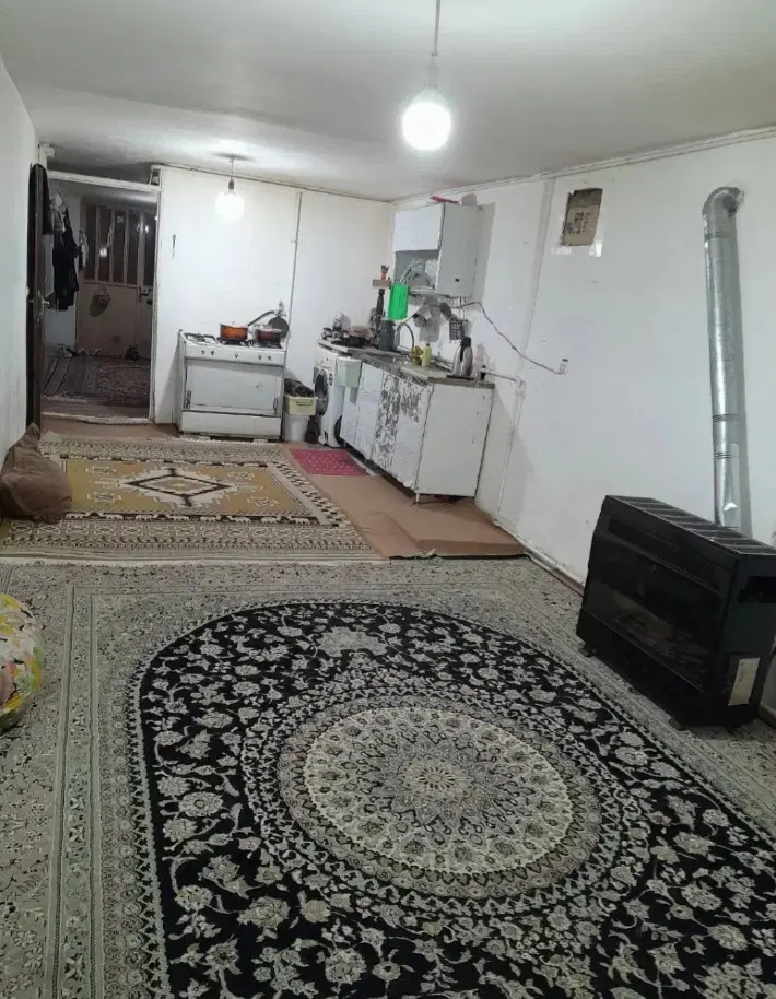 خونه اجاره ای درشهرک البرز . راهش جدا حیاط مشترک