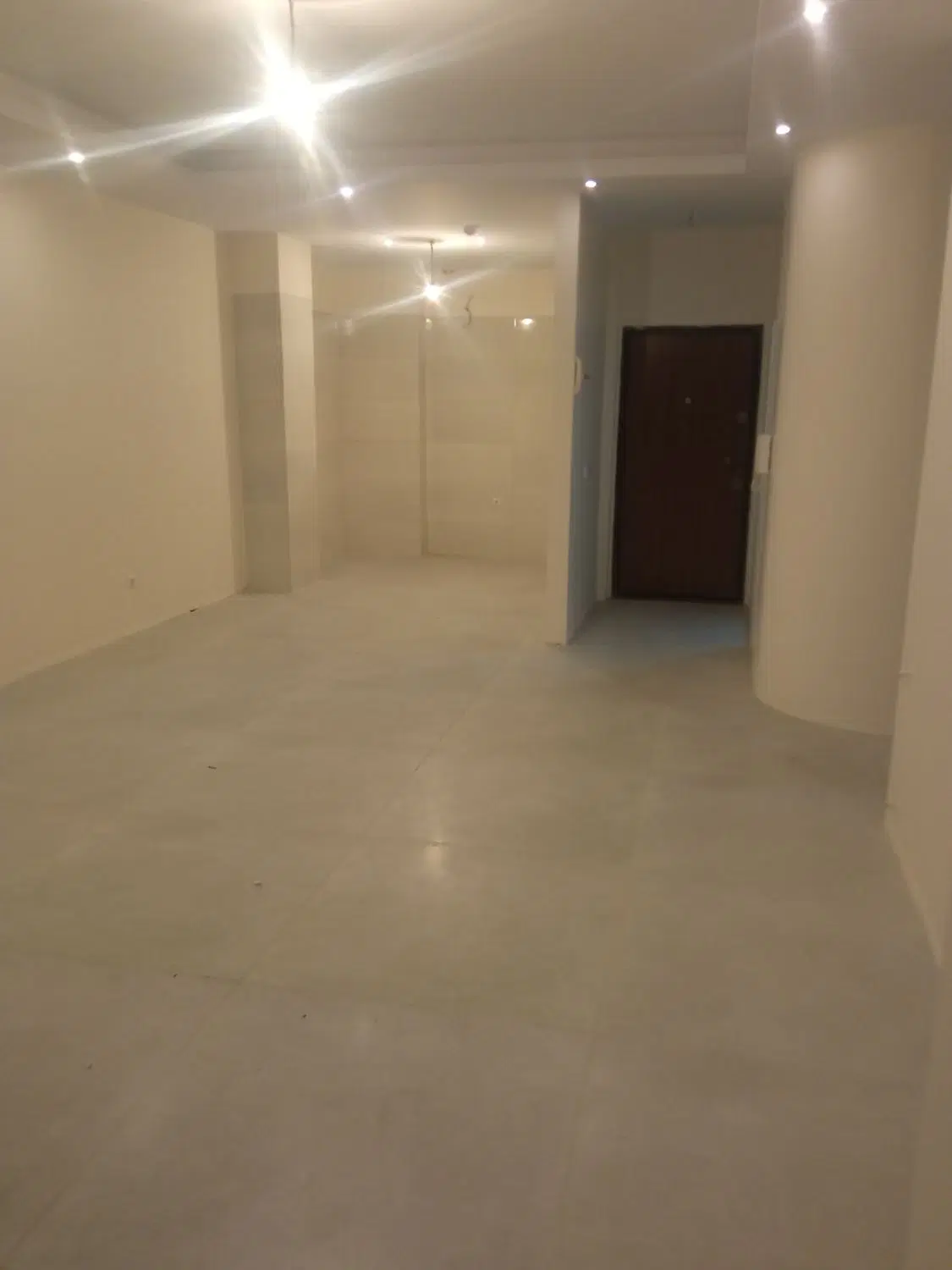 آپارتمان ۹۶ متری سنددار نوساز در گلستان