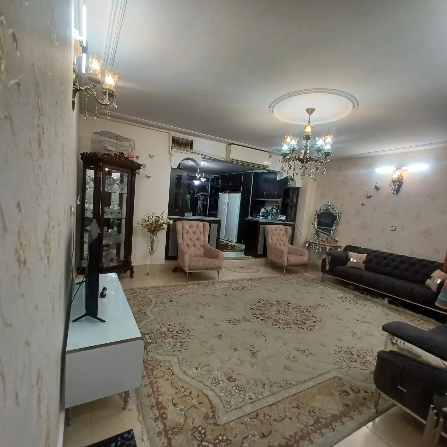 فروش یک واحد اپارتمان