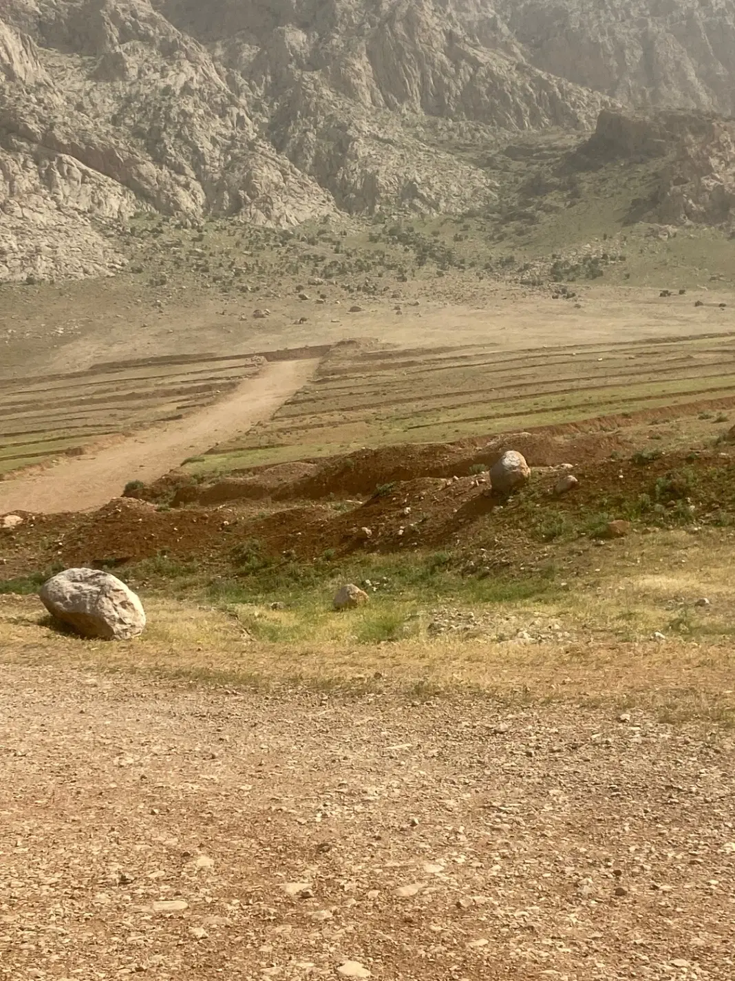 زمین۲۰۰متری