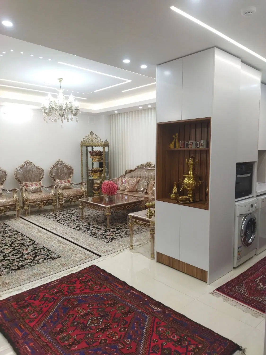 آپارتمان 83 متری
