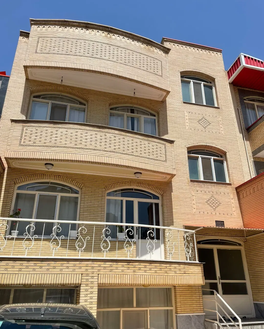 فروش حیاط شمالی  ۱۶۰متر میر داماد
