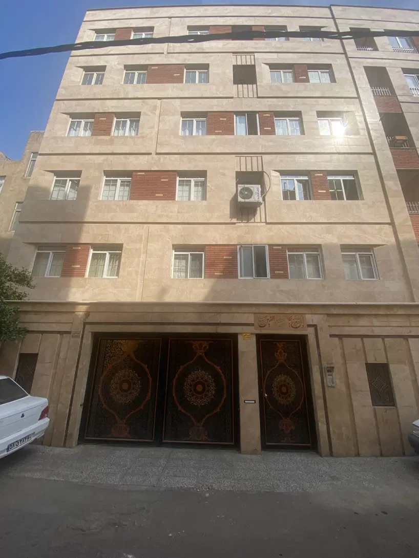 فروش آپارتمان ۱۳۴ متری سه خوابه