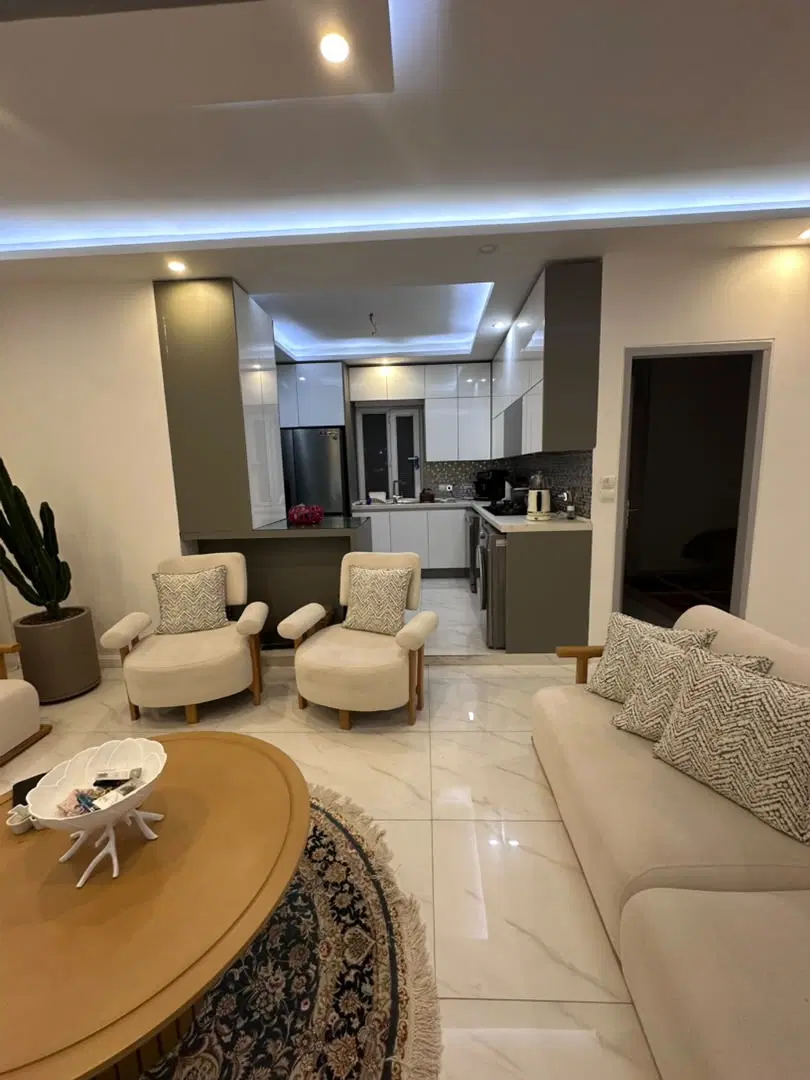 ۹۰ متری دو خواب جنت آباد شمالی پارکینگ انباری