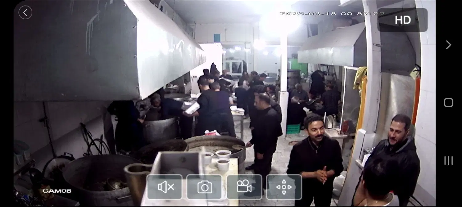 اشپزخانه ۱۵۰ متری با کلیه لوازم و ۳ واحد خانه