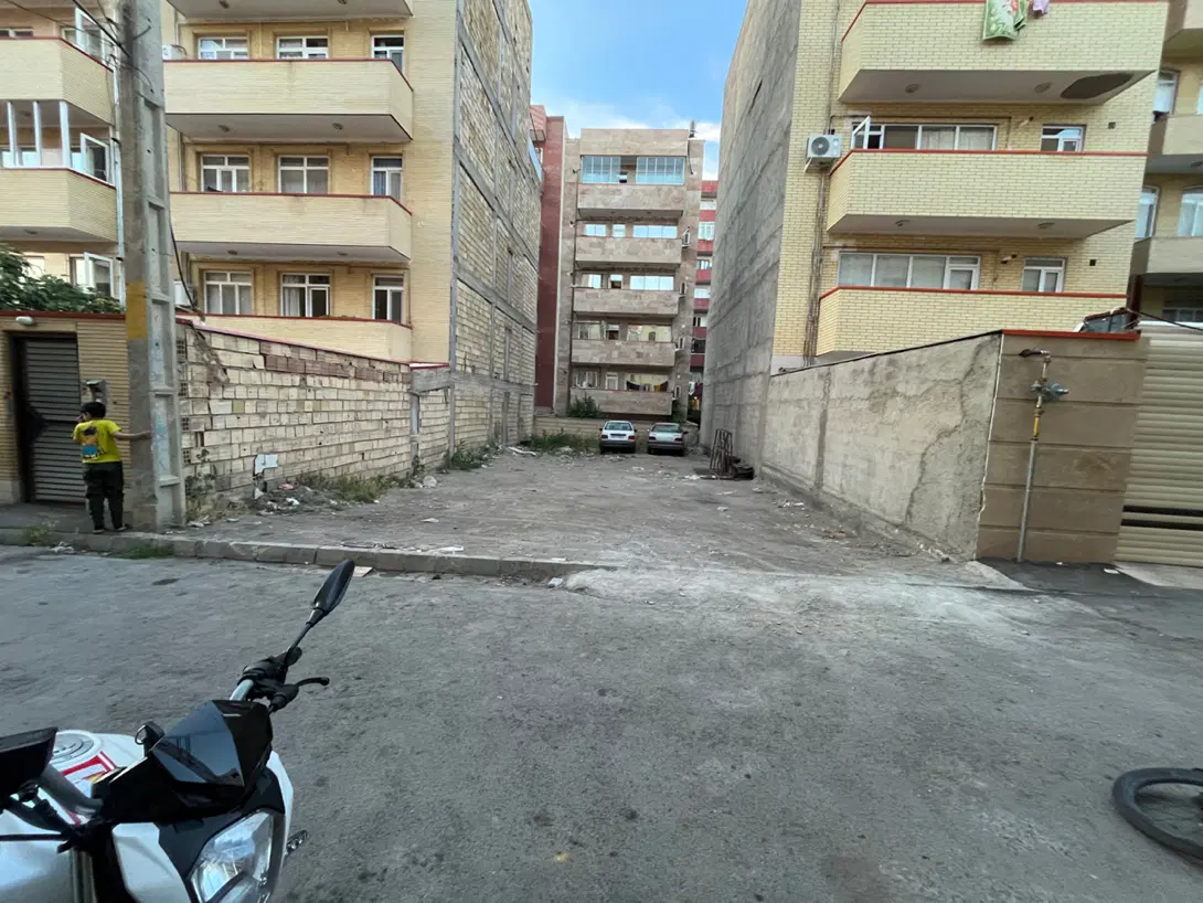 زمین مسکونی