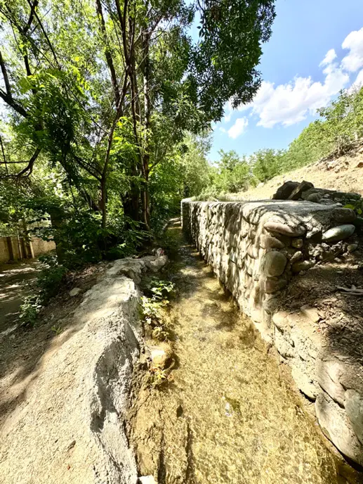 زمین سنددار کردان اغشت