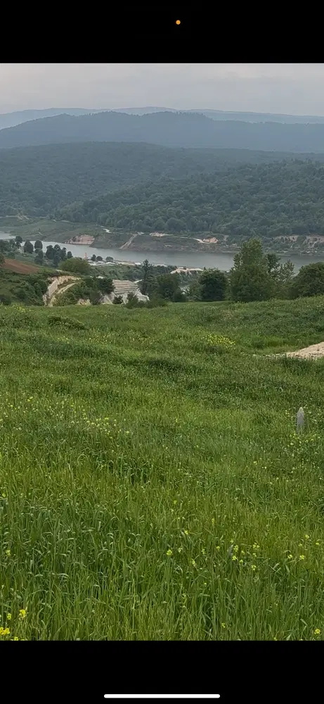 زمین در رودبار یخکش