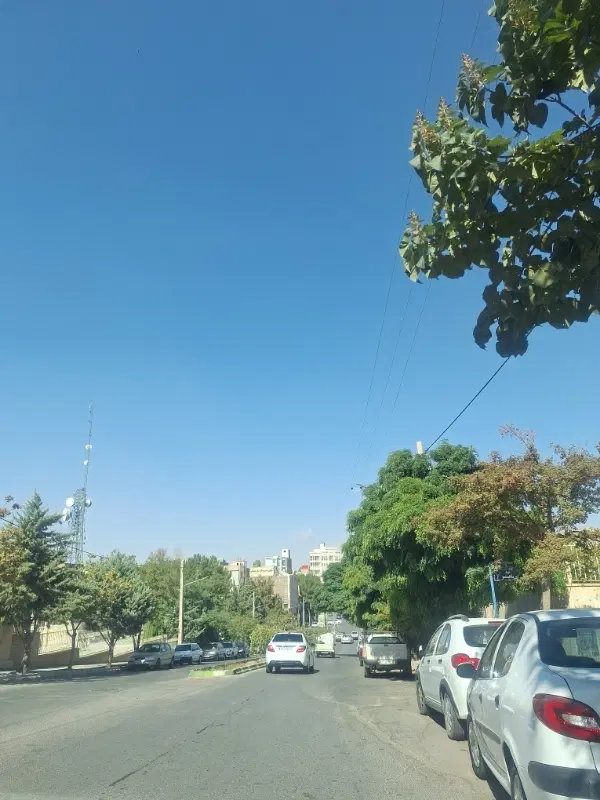 مغازه نبش طالقانی ۲۶  ( ۵۰ متری )