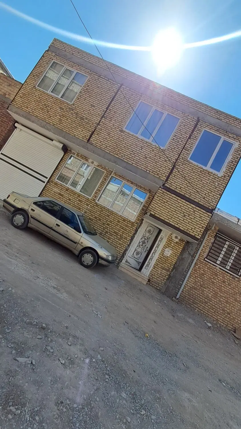 منزل ویلایی کلید نخورده خاقانی.علی بومی با مجوز