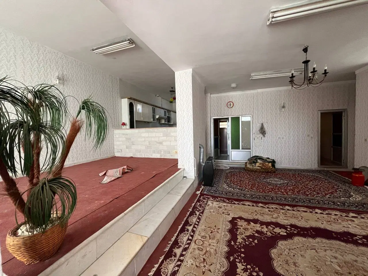 خانه ۴ خواب +سوئیت در رفسنجان