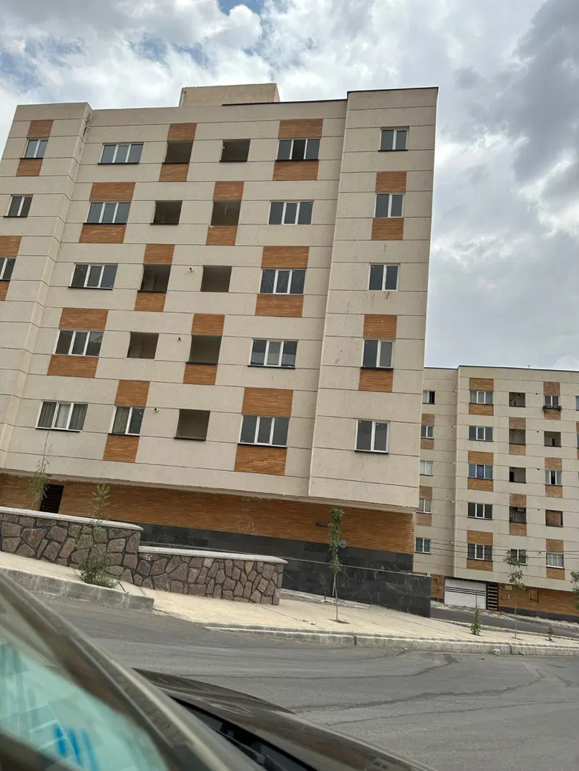 اپارتمان ۲ خواب ۹۸ متری با اسانسور و پارکینگ