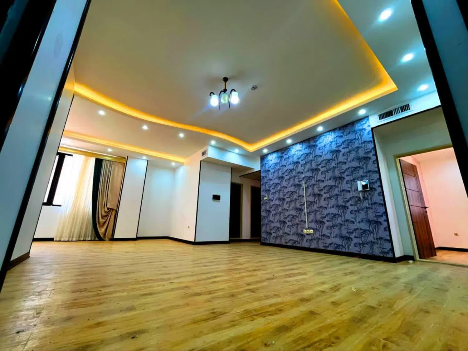 فروش آپارتمان دو خوابه در تفت