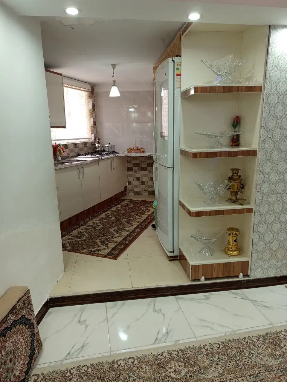 اپارتمان حصارک بالا