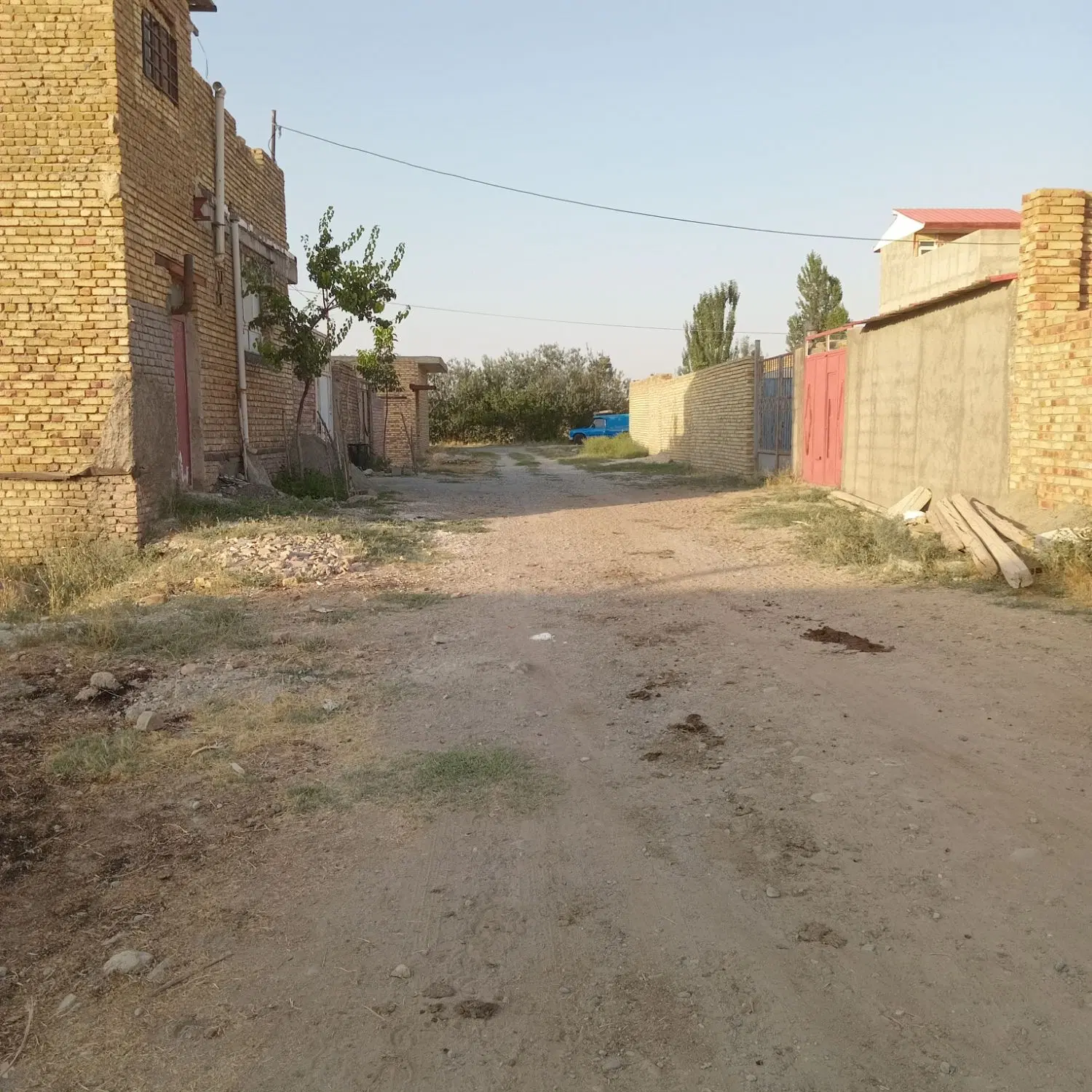 زمین در کمربندی