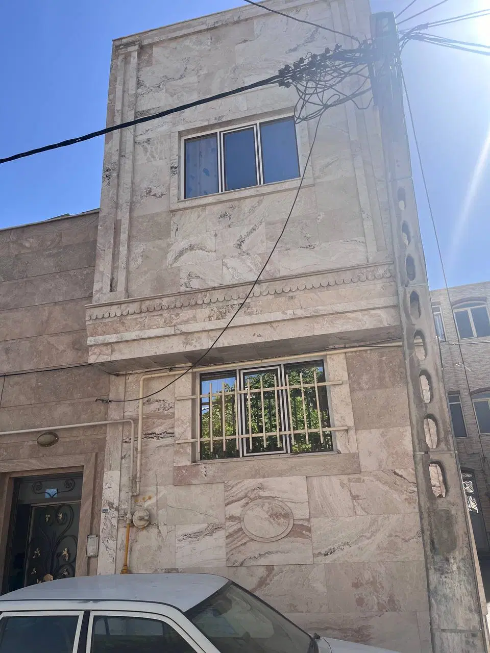 خانه دو طبقه