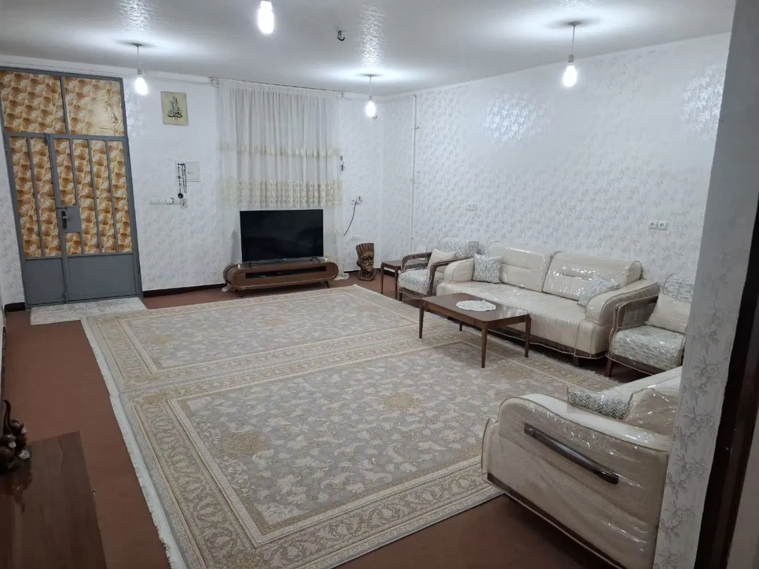 رهن آپارتمان طبقه دوم ریل ویل