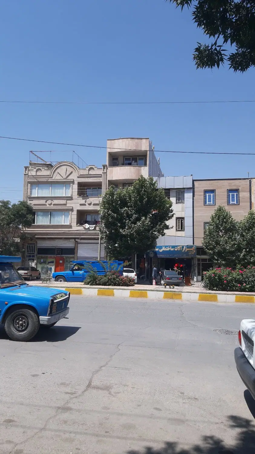 اجاره واحد ۱۰۰ متری