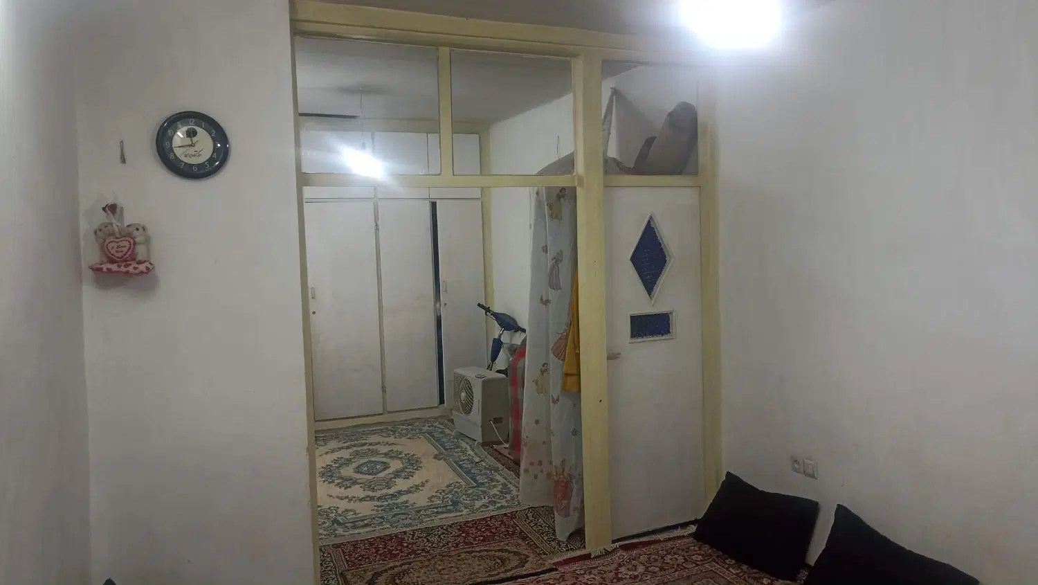 خانه ویلایی بر خیابان اصلی